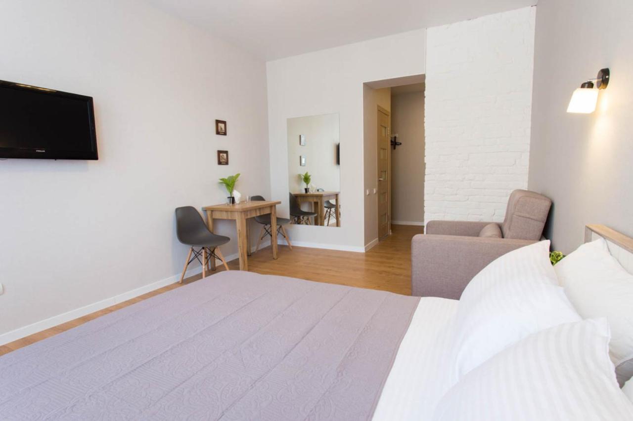 Cozy Apartment Beside Metro Yaroslava Mudroho, Universytet - Chernyshevska Str 95-6 Jarkov Exterior foto