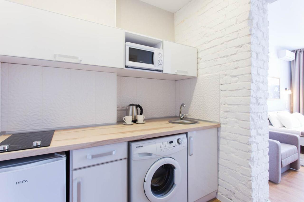 Cozy Apartment Beside Metro Yaroslava Mudroho, Universytet - Chernyshevska Str 95-6 Jarkov Exterior foto